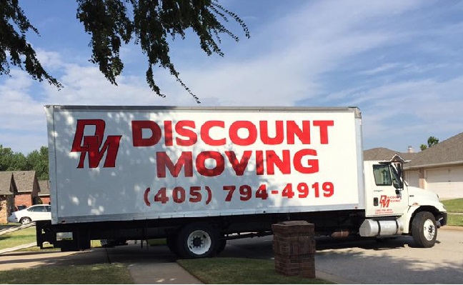 "Discount Moving" Truck
