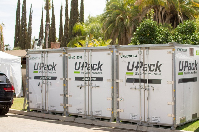 "U-Pack" Truck