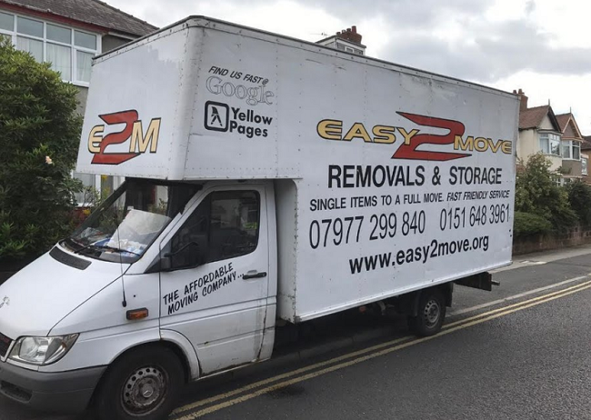 "Easy2Move Removals" Truck