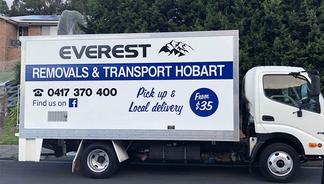 "Everest Removal & Transport" Truck
