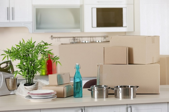 Packing Up Your Kitchen - Top 9 Best Room By Room Packing Checklist For Your Move 