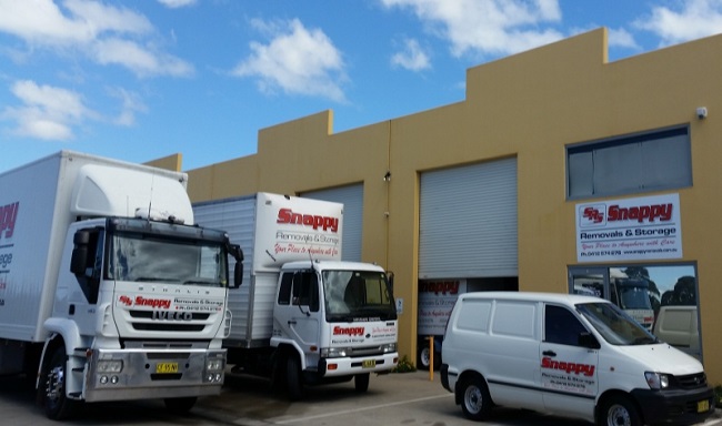 "Snappy Removals & Storage" Truck