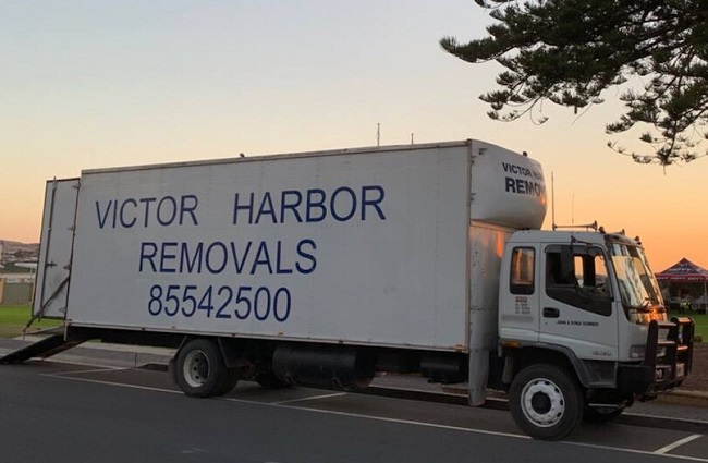 "Victor Harbor Removals & Storage" Truck